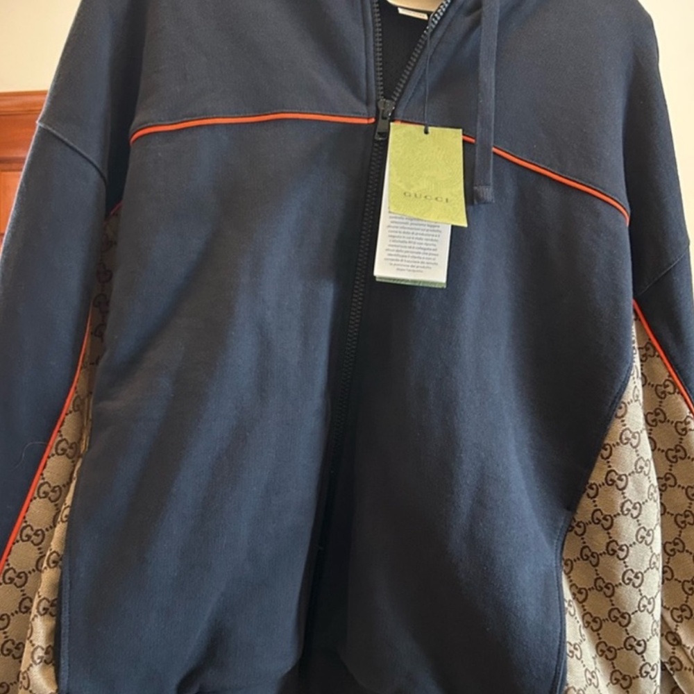 Men's Gucci cotton jersey Zip-Up . Signature GG SUPREME . Size LARGE .